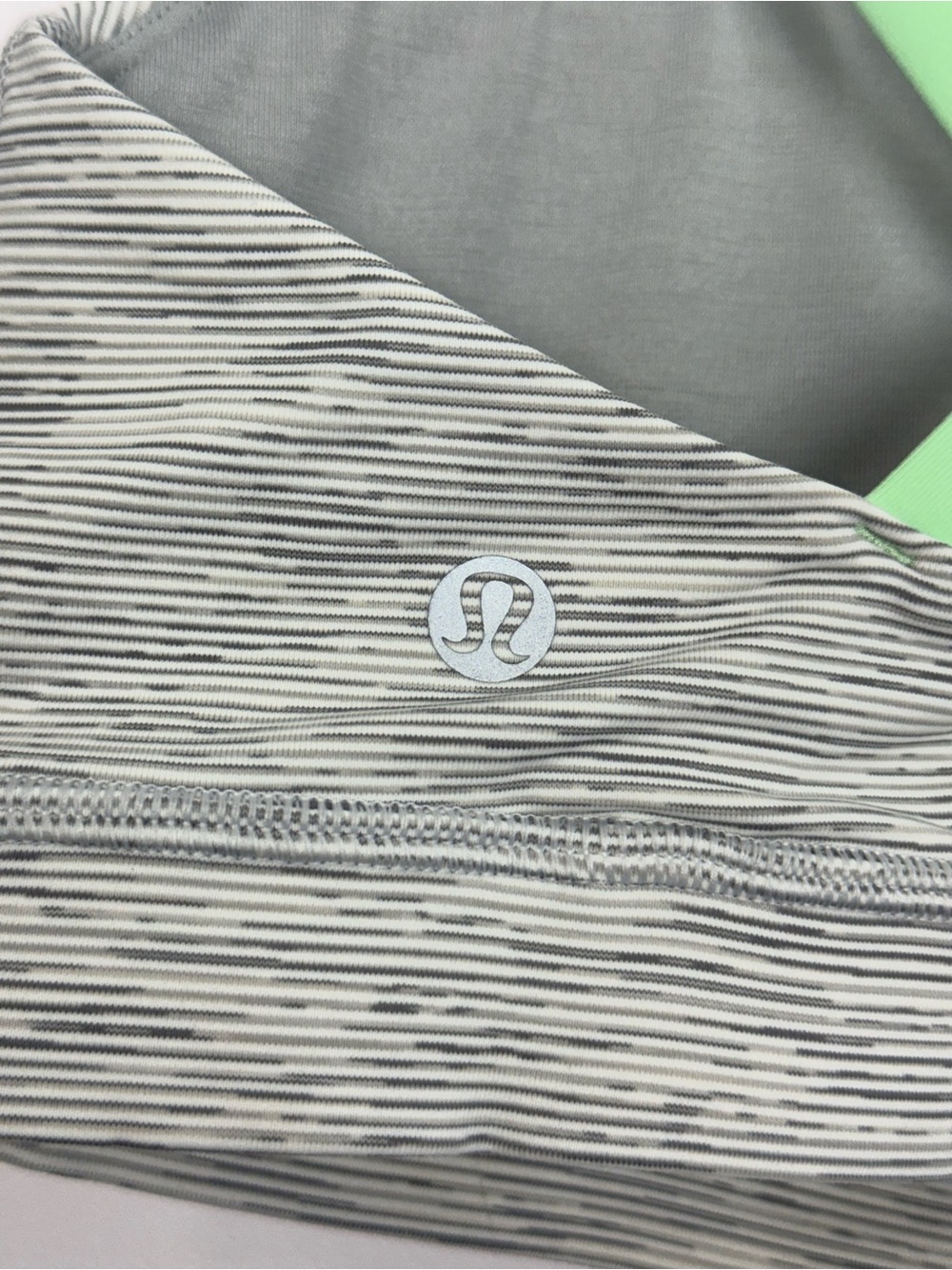 Lululemon Energy Bra Wee Are From Space Nimbus Battleship / Citra Lime Sz 8 - Picture 3 of 4